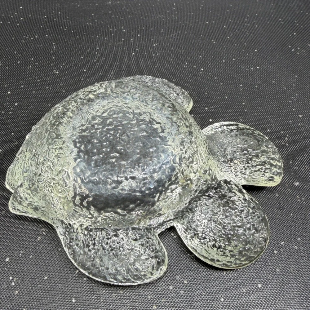 Vintage Textured Clear Art Glass Fish Bowl Coastal Nautical Trinket Dish‎ 6 Inch